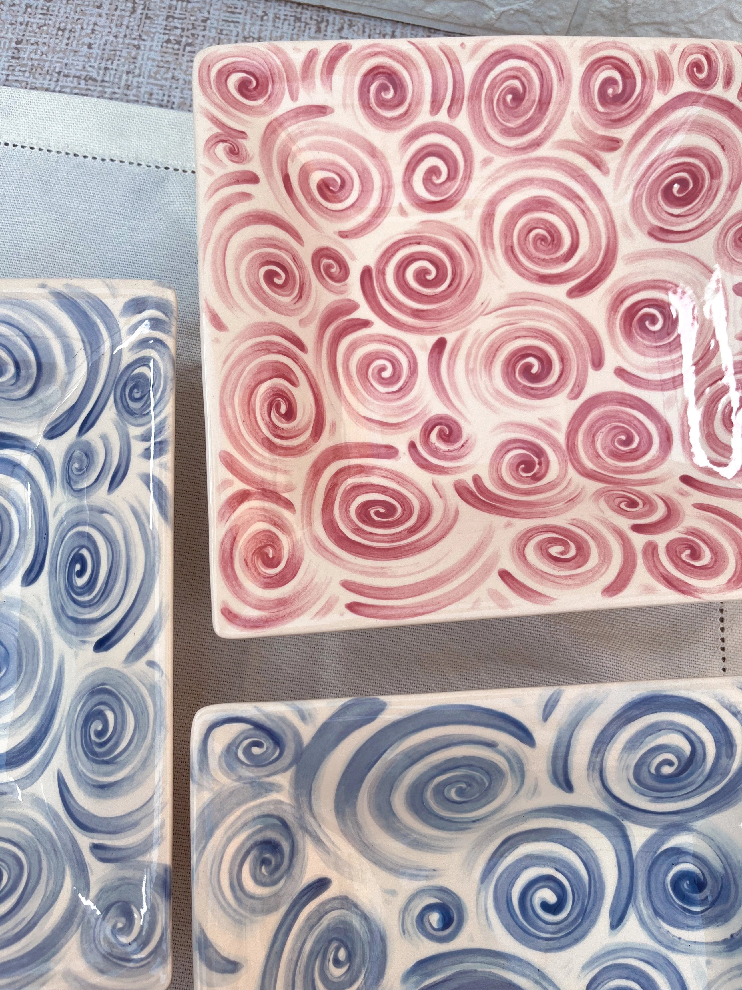 Travessa Prato Fundo Flow Quadrado De Cerâmica Rosa